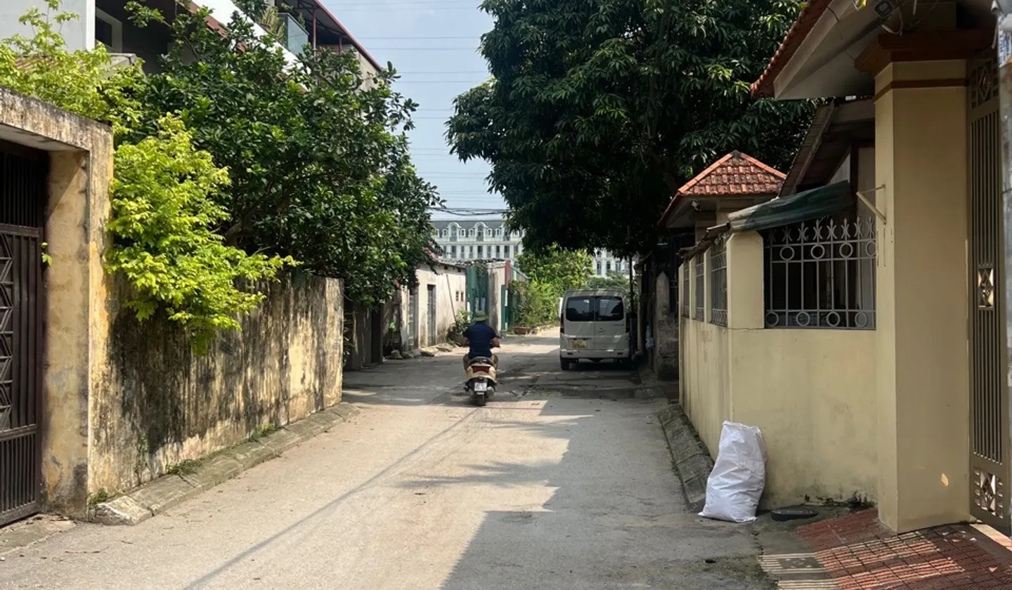 Bán đất 40m² gần khu đô thị Ciputra, ngõ ô tô tránh... Bán đất tại Phú Thượng, Hà Nội 01