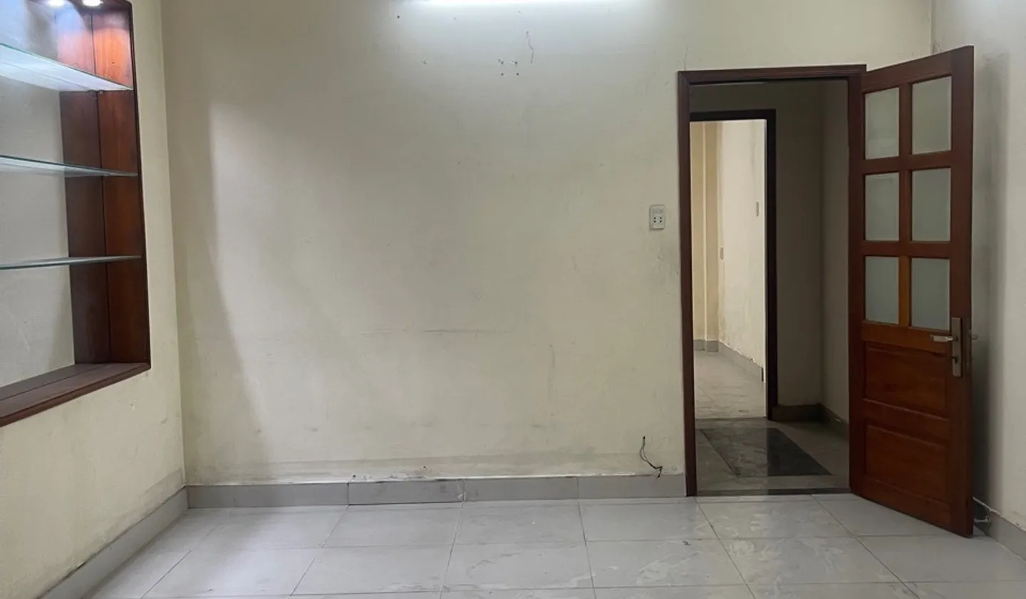 Nhà mặt phố 5 tầng kinh doanh sầm uất tại quận Tân Bình... Bán nhà mặt phố tại Tân Bình, Hồ Chí Minh 01