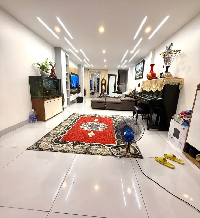 Bán nhà 6 tầng thang máy Định Công, diện tích 44m2, 6 tầng, ô tô đỗ cửa, chủ thiện chí bán.... Bán nhà riêng tại Định Công, Hà Nội 01