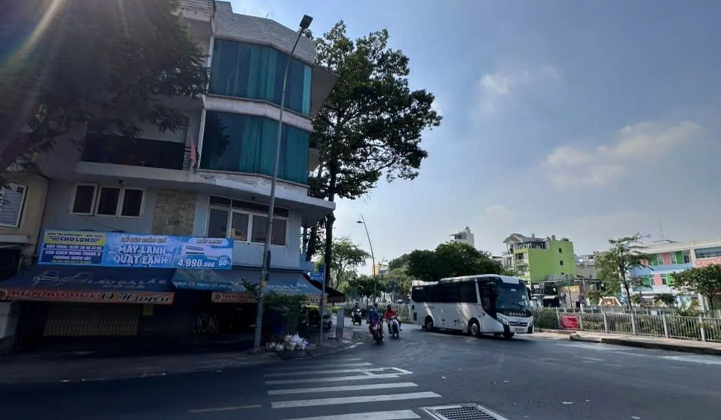 Nhà mặt phố Quận 3 - Vị trí trung tâm, kinh doanh đỉnh... Bán nhà mặt phố tại Nhiêu Lộc, Hồ Chí Minh 01