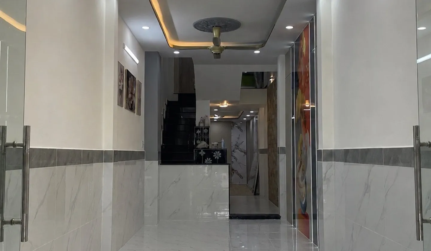 Nhà riêng 5 tầng, 6 phòng ngủ phố Tô Hiến Thành, quận Hòa Hưng... Bán nhà riêng tại Hòa Hưng, Hồ Chí Minh 01