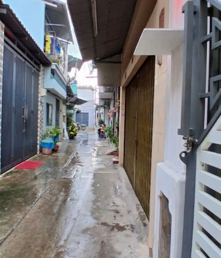 Nhà ngang 4m, kề khu Tên Lửa, giáp quận 6... Bán nhà riêng tại Bình Trị Đông, Hồ Chí Minh 01