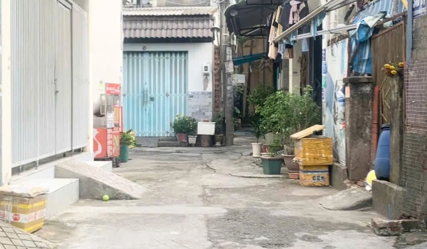 Cơ hội sở hữu nhà rộng giá tốt tại Tân Thới Nhất 1 - Diện tích lớn, giá mềm... Bán nhà riêng tại Đông Hưng Thuận, Hồ Chí Minh 01