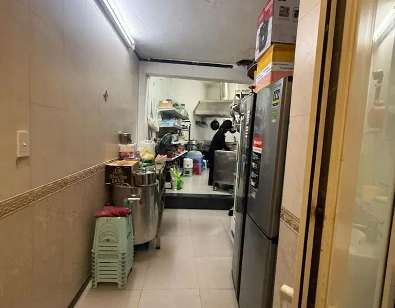 Bán nhà mặt phố tại khu phố cổ Hà Nội, 5 tầng, vị trí kinh doanh đắc địa... Bán nhà mặt phố tại Hoàn Kiếm, Hà Nội 01