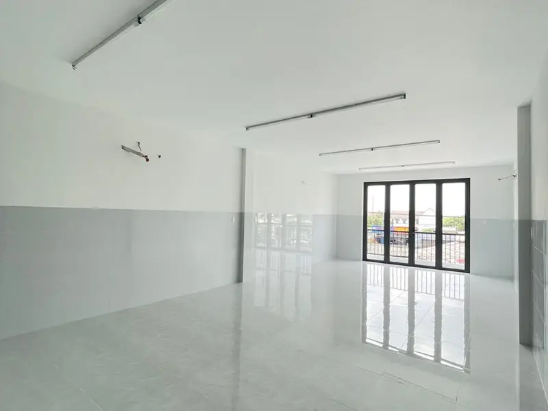 Bán nhà mặt phố 3 tầng mới xây tại phường Bình Chánh, diện tích 165m2, mặt tiền 5m... Bán nhà mặt phố tại Bình Chánh, Hồ Chí Minh 01