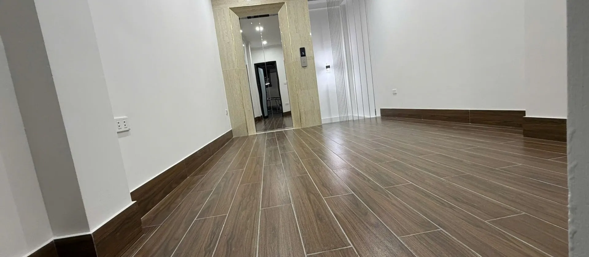 Cơ hội sở hữu nhà 5 tầng thang máy, góc thoáng sáng tại Nghĩa Đô 11,2 tỷ... Bán nhà riêng tại Nghĩa Đô, Hà Nội 01