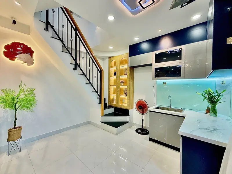 Nhà 5 tầng xinh xắn ngay phường Bình Thạnh, không gian sống tuyệt vời... Bán nhà riêng tại Bình Thạnh, Hồ Chí Minh 01