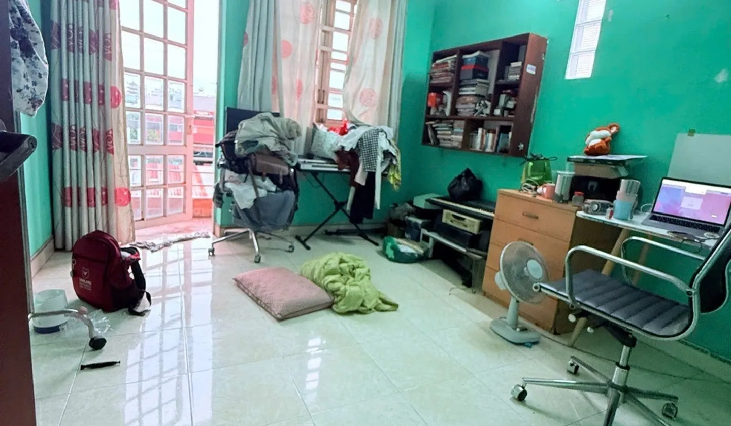 Nhà 5 tầng hẻm thẳng, sổ đỏ sẵn, giá hợp lý tại Âu Cơ... Bán nhà riêng tại Tân Phú, Hồ Chí Minh 01
