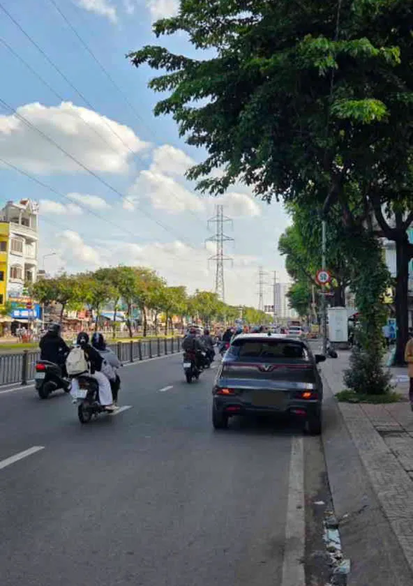 KHO XƯỞNG 957M² MẶT TIỀN KINH DƯƠNG VƯƠNG NGANG KHỦNG 21M DÒNG TIỀN 600TR/N CHỈ 2X TỶ... Bán nhà mặt phố tại An Lạc, Hồ Chí Minh 01