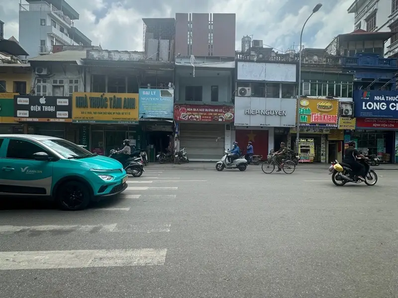 Bán nhà mặt phố Khâm Thiên, trung tâm Quận Đống Đa, mặt tiền rộng 6.7m... Bán nhà mặt phố tại Đống Đa, Hà Nội 01