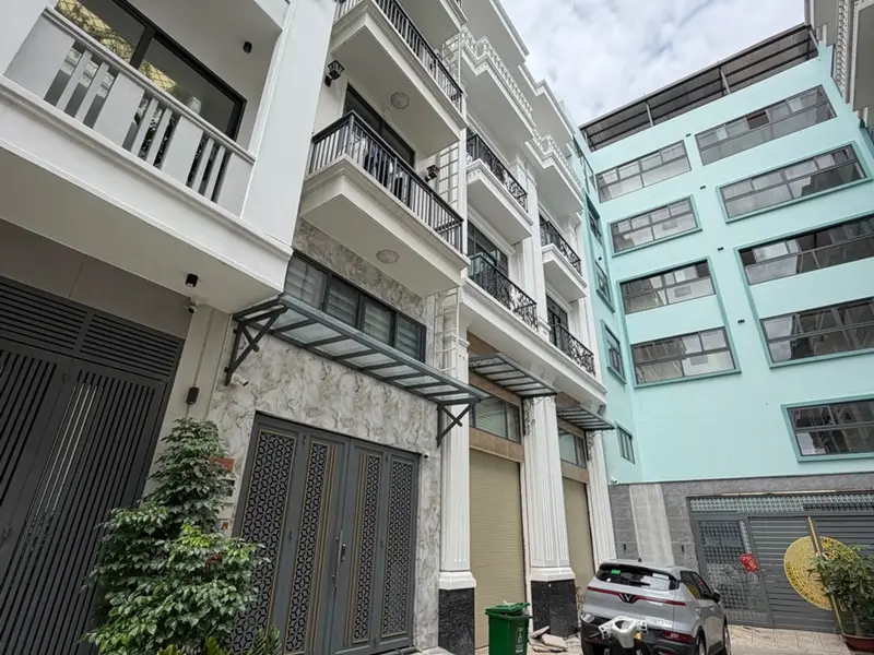 Nhà 6 tầng hiện đại tại An Phú Đông, giá hấp dẫn... Bán nhà riêng tại An Phú Đông, Hồ Chí Minh 01