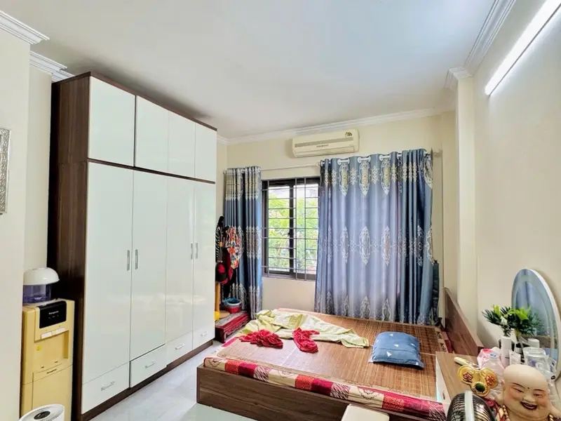 Bán nhà mặt phố 5 tầng phường Vĩnh Tuy Hà Nội kinh doanh thuận lợi 2 mặt thoáng... Bán nhà mặt phố tại Vĩnh Tuy, Hà Nội 01