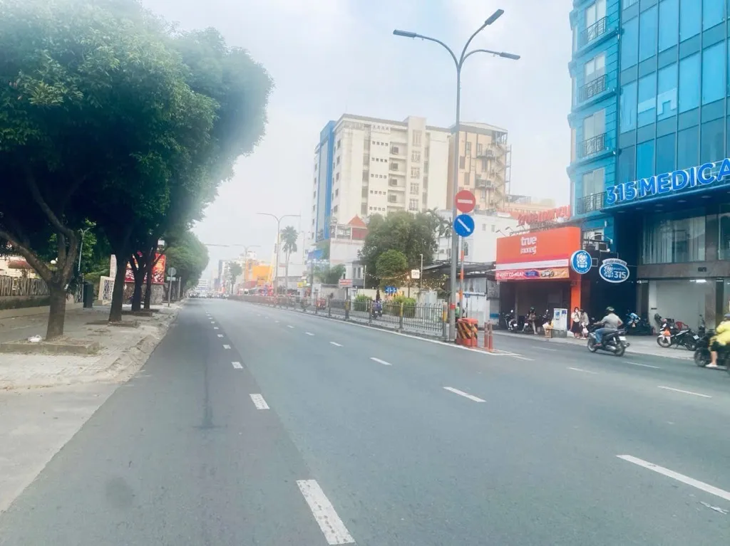 Bán căn nhà mặt tiền Hoàng Văn Thụ, phường 8, Quận Phú Nhuận, 140m2, 2 tầng... Bán partner tại Phú Nhuận, Hồ Chí Minh 01