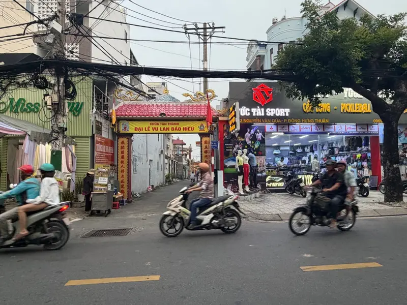 Cơ hội sở hữu nhà 2 tầng giá tốt tại quận 12, vị trí đẹp hiếm có... Bán nhà riêng tại Đông Hưng Thuận, Hồ Chí Minh 01