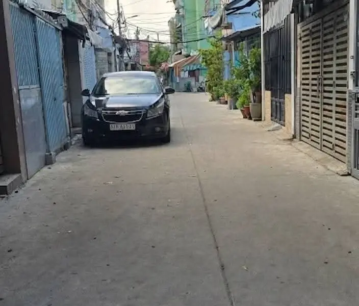 Bán nhà Q.8 xe hơi đến tận nhà. Cách mặt t.i.ề.n đường khoảng 50m.... Bán nhà riêng tại Phú Định, Hồ Chí Minh 01