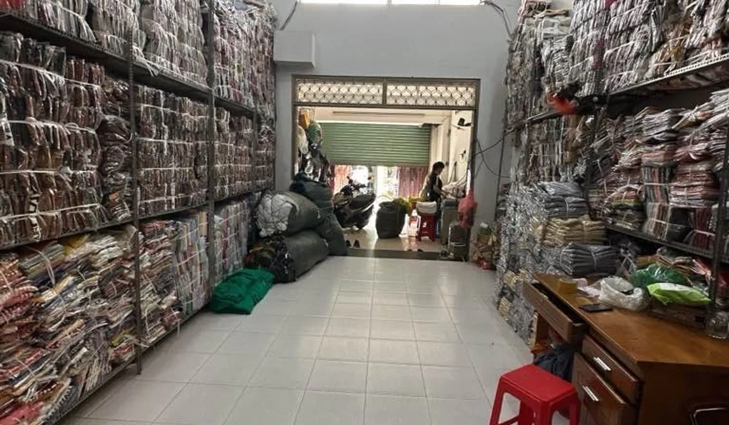 Bán nhà mặt phố tại khu vực sầm uất gần đường Lạc Long Quân, kinh doanh đa ngành... Bán nhà mặt phố tại Tân Hòa, Hồ Chí Minh 01