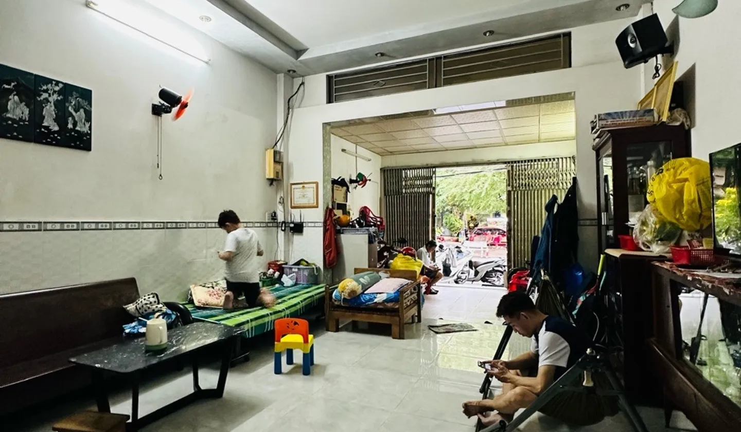 Bán nhà mặt phố 2 tầng 54m2 xã Phú Trung giá 7,5 tỷ... Bán nhà mặt phố tại Tân Phú, Hồ Chí Minh 01