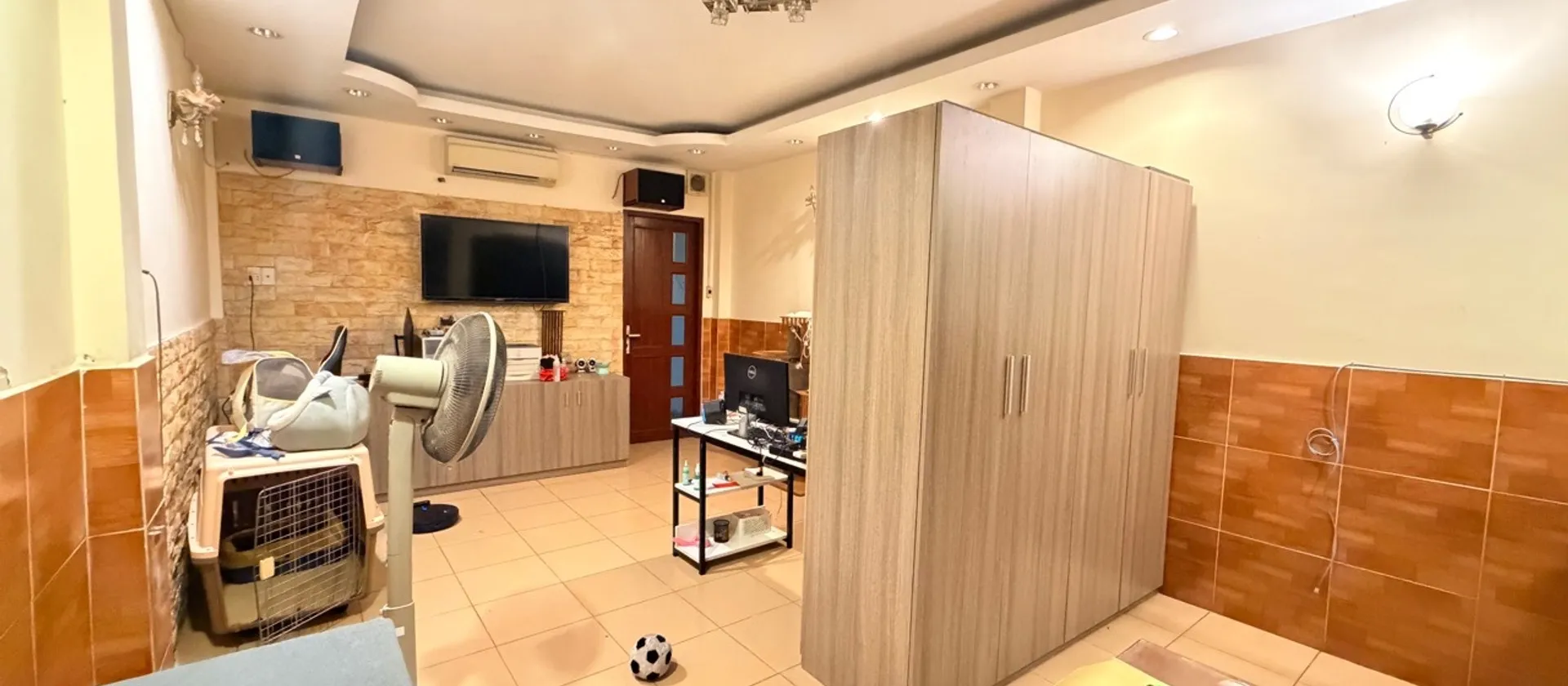 Nhà 90m2, hẻm ô tô tại XVNT, giáp Q1. Vị trí thông thương tốt, tiện KD buôn bán, thông số vàng.... Bán nhà riêng tại Thạnh Mỹ Tây, Hồ Chí Minh 01