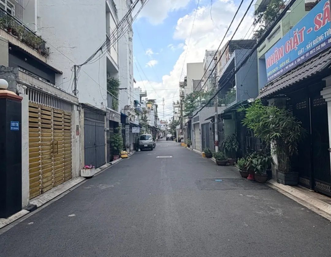 80m2 hẻm xe tải chỉ nhỉnh 8 tỷ có ngay căn nhà 3 tầng Thoại Ngọc Hầu... Bán nhà riêng tại Phú Thạnh, Hồ Chí Minh 01