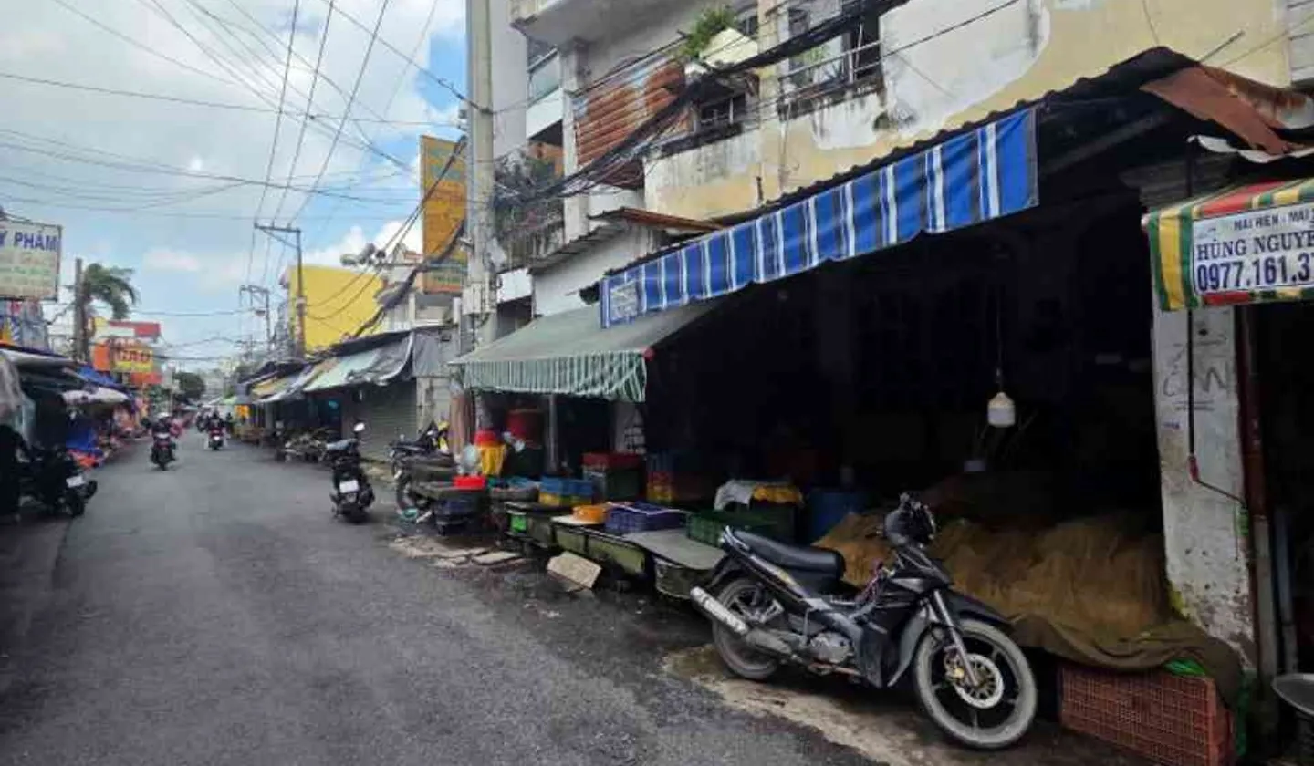 Nhà 2 tầng mặt tiền rộng tại khu vực kinh doanh sầm uất quận Tân Thới Nhất... Bán nhà riêng tại Đông Hưng Thuận, Hồ Chí Minh 01