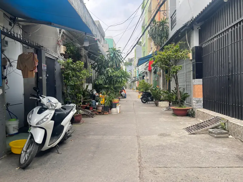 HÀNG HIẾM QUẬN 6 | LÔ GÓC NỞ HẬU | 2 TẦNG | HXH | CHỈ 3,8T... Bán nhà riêng tại Phú Lâm, Hồ Chí Minh 01