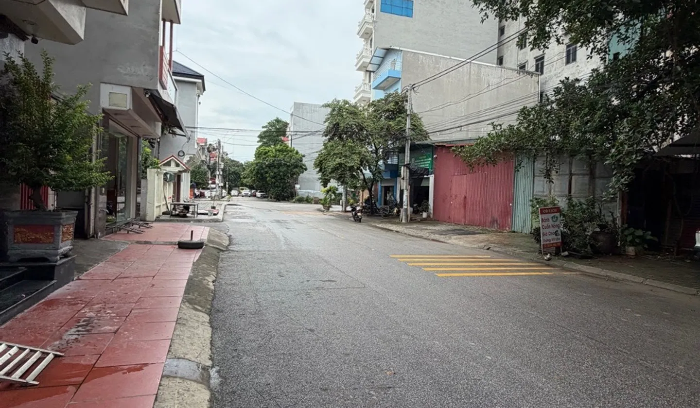Nhà 3 tầng bán tại Võ Cường, Bắc Ninh, giá 5.1 tỷ... Bán nhà riêng tại Võ Cường, Bắc Ninh 01
