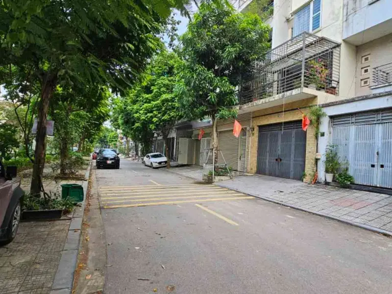Rẻ nhất LK KĐT Văn phú DT 90m2, 5 tầng thang máy, giá 20 ty... Bán biệt thự, liền kề tại Kiến Hưng, Hà Nội 01
