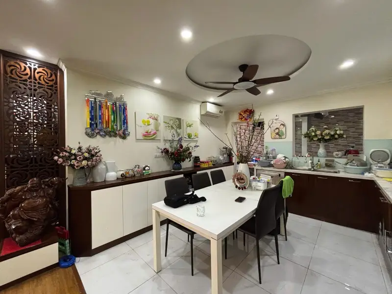 Bán căn hộ cao cấp 3 phòng ngủ tại quận Đống Đa, diện tích 133m²... Bán căn hộ chung cư tại Đống Đa, Hà Nội 01