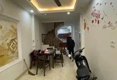 Nhà Nguyễn Văn Cừ diện tích rộng , nhỉnh 8 tỷ 53 m 30 m ra ô tô dưng đỗ... Bán nhà riêng tại Bồ Đề, Hà Nội 06