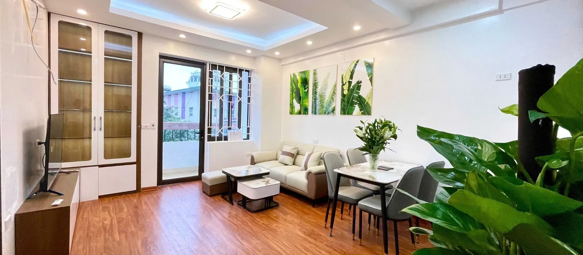 Căn hộ sang Tây Hồ, đầy đủ tiện nghi, view phố Võ Chí Công... Bán căn hộ chung cư tại Tây Hồ, Hà Nội 01