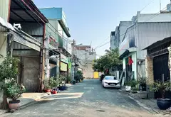 BÁN NHÀ XƯỞNG SÁT HƯƠN.G LỘ 2 - COOPMAR.T - ( 7.5X17M ) CHỈ 9$ NHỎ... Bán nhà riêng tại Bình Trị Đông, Hồ Chí Minh 03