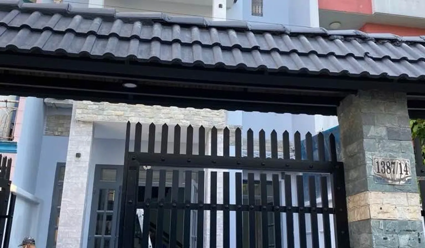 Cơ hội sở hữu biệt thự 3 tầng hiếm có tại Quận 7 với giá tốt... Bán nhà riêng tại Phú Thuận, Hồ Chí Minh 01