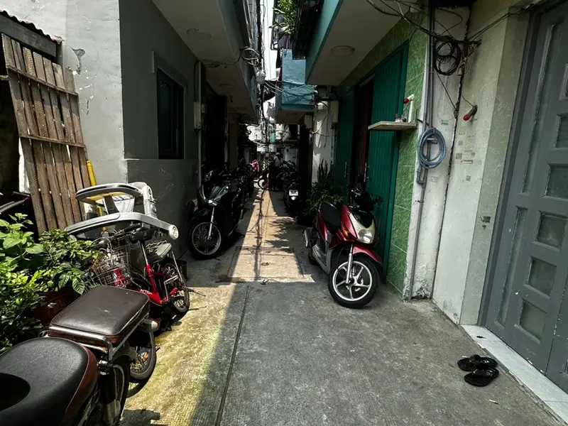 Nhà nhỏ xinh sổ hồng riêng quận 8, vào ở ngay... Bán nhà riêng tại Phú Định, Hồ Chí Minh 01