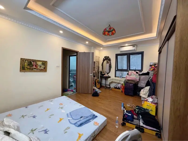 Bán nhà riêng 5 tầng diện tích 30 m2 tại Quận Long Biên sát ô tô... Bán nhà riêng tại Long Biên, Hà Nội 01