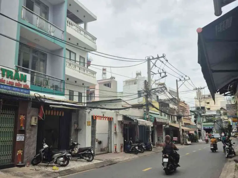 Nhà mặt phố Tân Phú, sầm uất, giá tốt cho chủ mới... Bán nhà mặt phố tại Tân Phú, Hồ Chí Minh 01