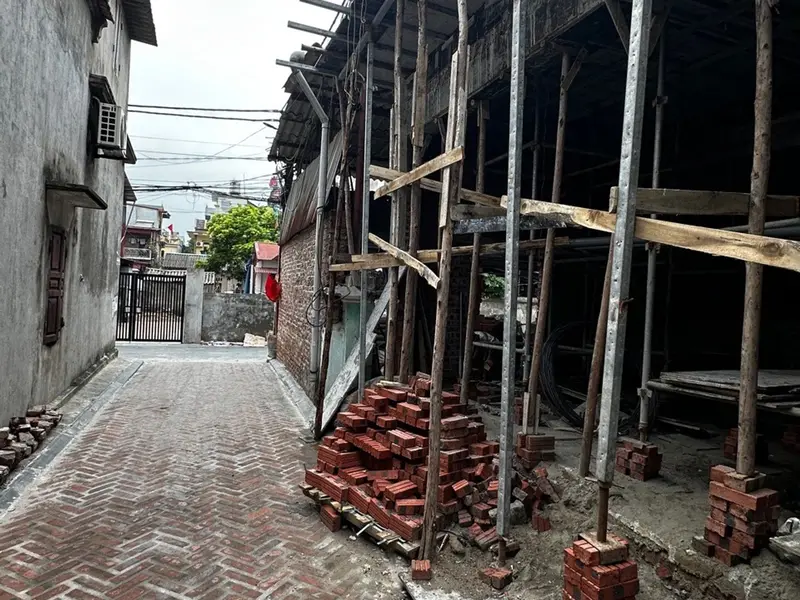 được nhà. Đất đẹp, đường đẹp.
Vị trí đất nằm ngay trung tâm Đông Anh, gần khu di tích Cổ Loa, gần D... Bán đất tại Đông Anh, Hà Nội 01
