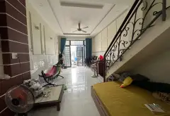 Nhà 3 tầng, HXH 6m, sát mặt tiền Lã Xuân Oai, Long Trường. 56m2, Ngang 4m, 3Pn, 3Wc. Chỉ 6 tỷ TL.... Bán nhà riêng tại Long Trường, Hồ Chí Minh 01