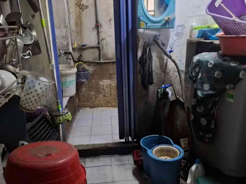 Nhà mặt phố 2 tầng lô góc, diện tích 41m2 tại quận 6... Bán nhà mặt phố tại Bình Tiên, Hồ Chí Minh 01
