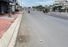 Nhà mặt tiền Quốc Lộ 50 diện tích rộng thuận lợi kinh doanh... Bán nhà mặt phố tại Hưng Long, Hồ Chí Minh 01