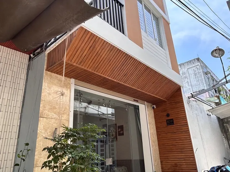Nhà 3 tầng hiện đại tại trung tâm Hải Châu - cơ hội sở hữu đáng giá... Bán nhà riêng tại Hòa Cường, Đà Nẵng 01