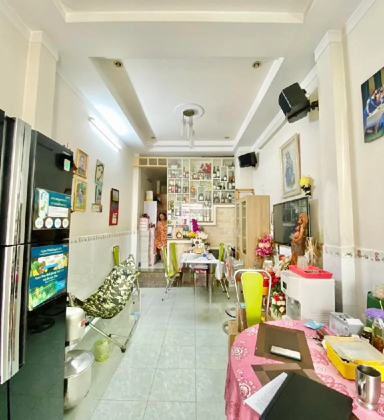 Nhà 2 tầng 4PN yên tĩnh Quận 11, giá ưu đãi chỉ 6.9 tỷ... Bán nhà riêng tại Hòa Bình, Hồ Chí Minh 01