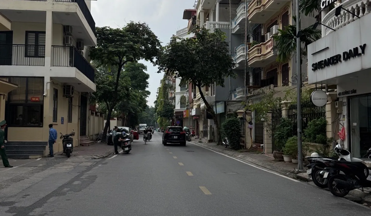 Toà nhà văn phòng 7 tầng mặt phố Nghĩa Đô đỉnh cao kinh doanh... Bán nhà mặt phố tại Nghĩa Đô, Hà Nội 01
