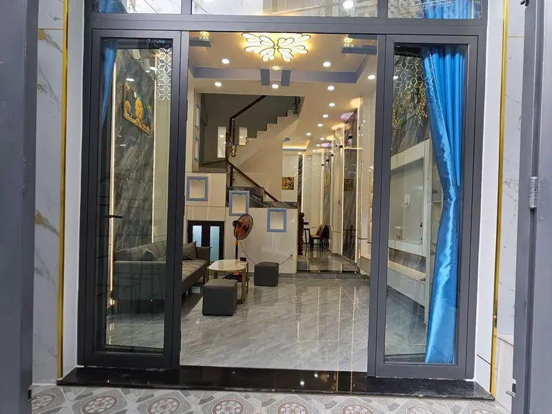 Bán nhà mới Âu Dương Lân P.3 Q.8. Diện tích 45,3m2. Kết cấu 5 tầng 6PN 4WC. Hoàn công đủ.... Bán nhà riêng tại Chánh Hưng, Hồ Chí Minh 01