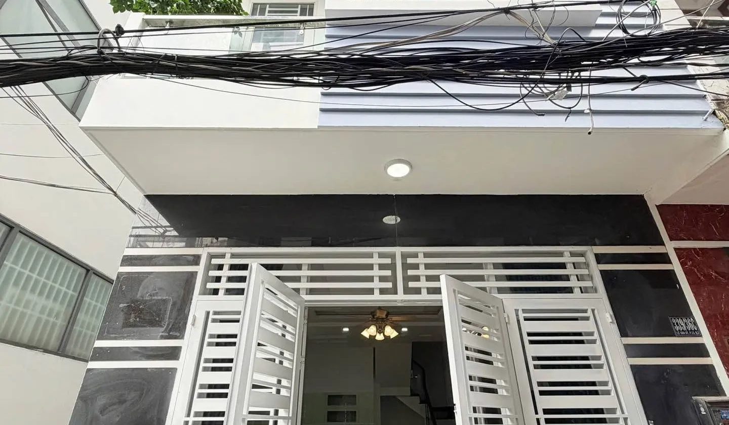Nhà 4 tầng, 4 phòng ngủ tại quận trung tâm, diện tích 46m2 giá 12,6 tỷ... Bán nhà riêng tại Nhiêu Lộc, Hồ Chí Minh 01