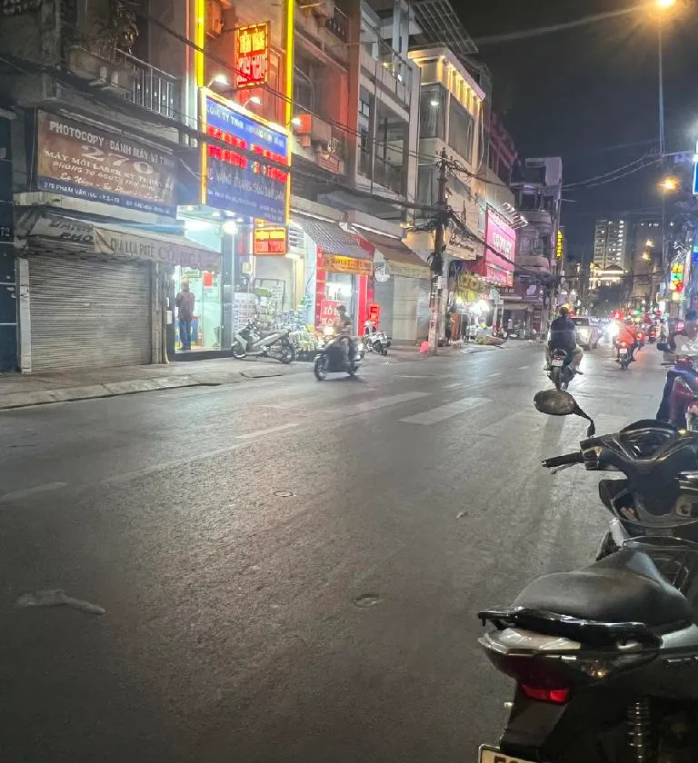 Nhà mặt phố 3 tầng mặt tiền 2.5m tại Phường 5 Tân Bình giá 7.6 tỷ... Bán nhà mặt phố tại Tân Sơn Nhất, Hồ Chí Minh 01