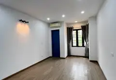 Bán nhà riêng 4 tầng tại Ô Cách, mặt tiền 4m, gara ô tô, ngõ thông ở sướng- kd Văn Phòng.... Bán nhà riêng tại Bồ Đề, Hà Nội 05