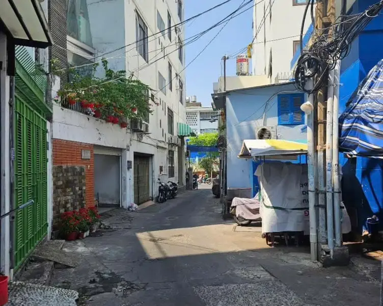 Nhà 3 tầng hẻm xe hơi Quận 10 giá cực hợp lý... Bán nhà riêng tại Hòa Hưng, Hồ Chí Minh 01
