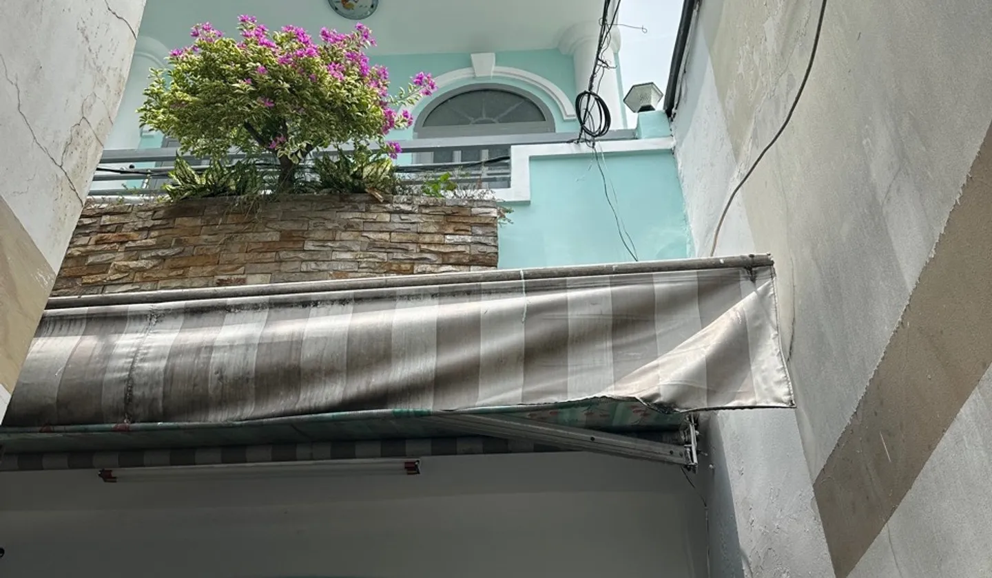 Cơ hội sở hữu nhà mặt phố hot tại quận 4 giá tốt... Bán nhà mặt phố tại Khánh Hội, Hồ Chí Minh 01