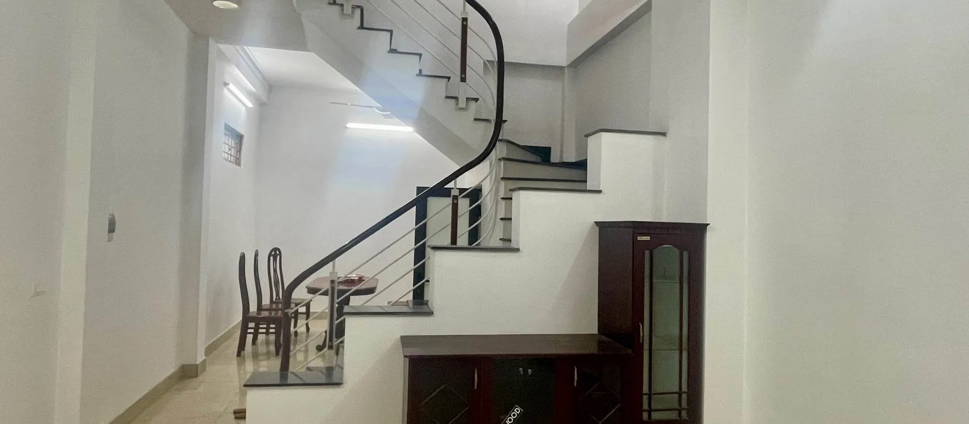 NHÀ RIÊNG PHỐ Ô CÁCH – NGÕ NÔNG – GẦN Ô TÔ TRÁNH – 43,8m-GIÁ 7,1tỷ VNĐ NHÀ ĐẸP Ở NGAY 🔥... Bán nhà riêng tại Việt Hưng, Hà Nội 01