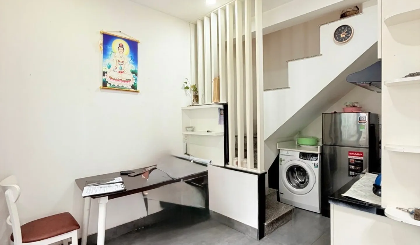 Nhà 4 Tầng Quận 10 - Cực Đẹp, Gần Mặt Tiền, Tiện Nghi Đầy Đủ... Bán nhà riêng tại Vườn Lài, Hồ Chí Minh 01